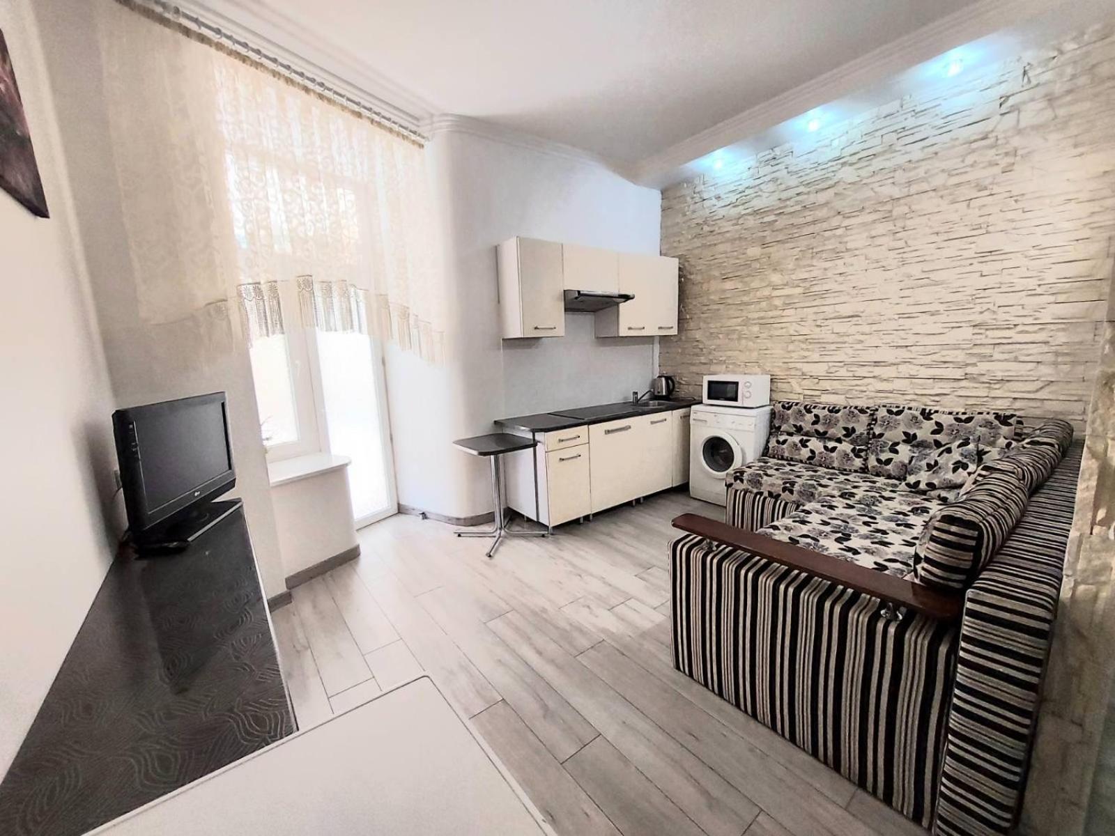 3 rooms Central Anna Apartment Lviv Exteriör bild